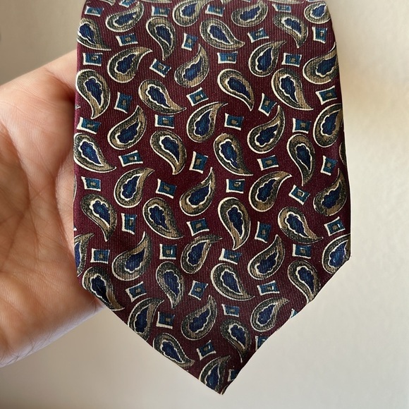 CHRISTIAN DIOR MONSIEUR All Silk Neck Tie - Picture 6 of 6
